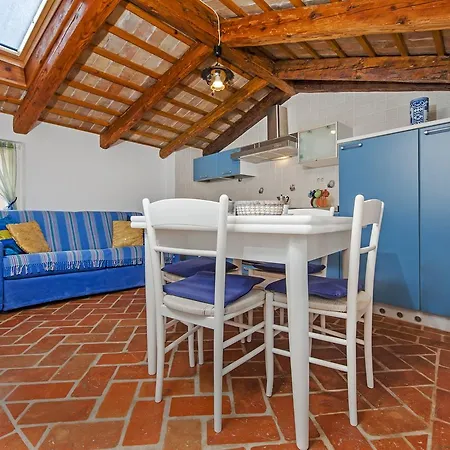 Apartment Casa Rubeus *